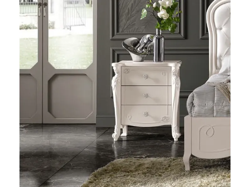 Comodino Rose in legno laccato di Betamobili