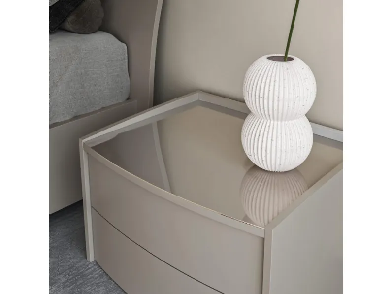 Comodino Shape di Marka Total Living