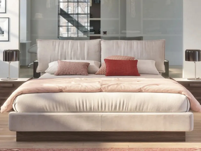 Comodino in finitura olmo dark con top in marmo di Carrara Spalla 10 Basic di S75