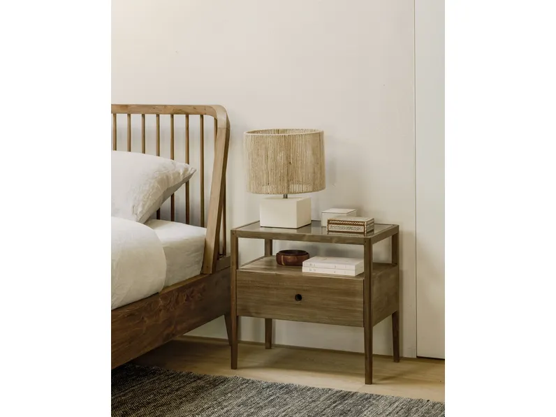 Comodino Spindle in teak rigenerato di Ethnicraft