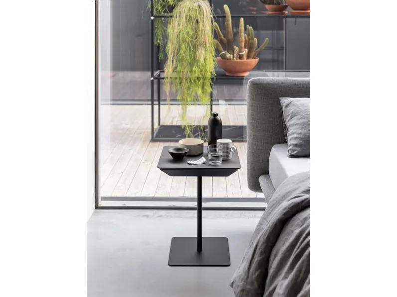 Comodino Tag in laminato di Kristalia