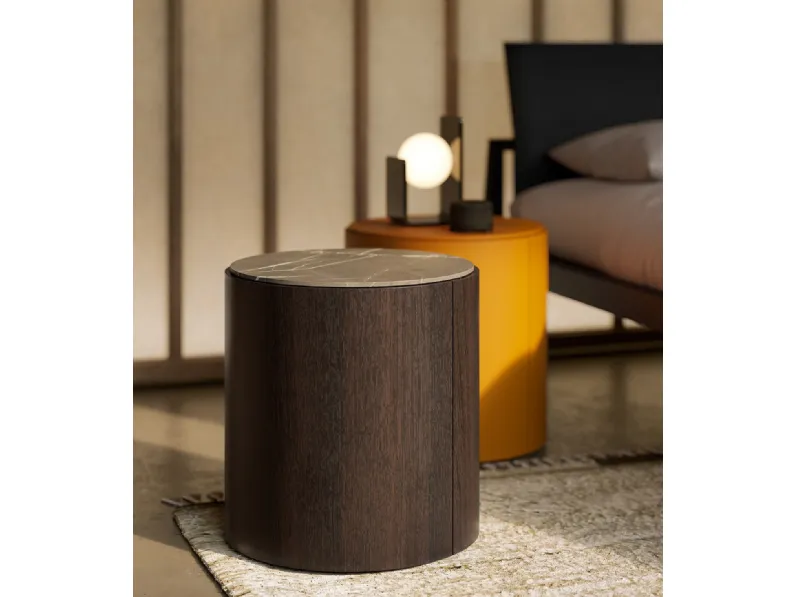 Comodino Top in legno con top in marmo o in laccato di Lema