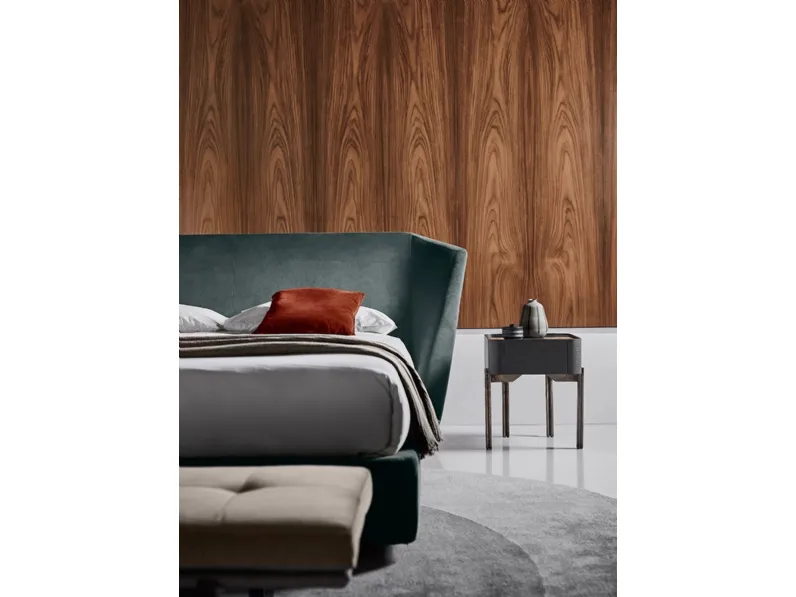 Comodino Twelve C in frassino tinto nero e piano in cristallo decorato a mano di Gallotti&Radice