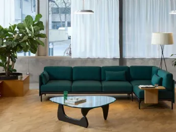 Il divano angolare Anagram Sofa di Vitra offre un design modulare e sofisticato.