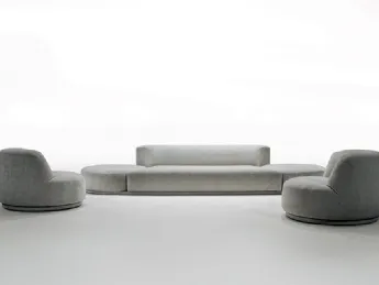 Il Divano lineare Bordone di Alivar incarna il design contemporaneo con eleganza essenziale.