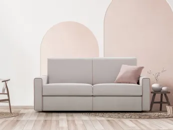 Il Divano Letto Break di Family Bedding è una soluzione elegante e funzionale per il tuo soggiorno.