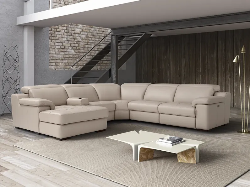 Divano angolare con penisola California di Delta Salotti