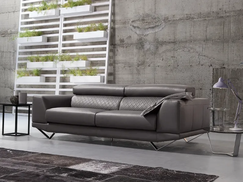 Divano lineare Charme di Delta Salotti