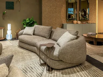 Il divano imbottito Craig Supersoft di Cattelan Italia offre un design contemporaneo e una seduta ul