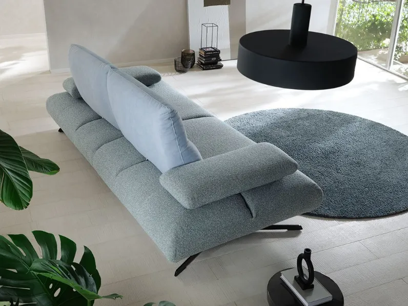 Divano lineare Yumi di Delta Salotti