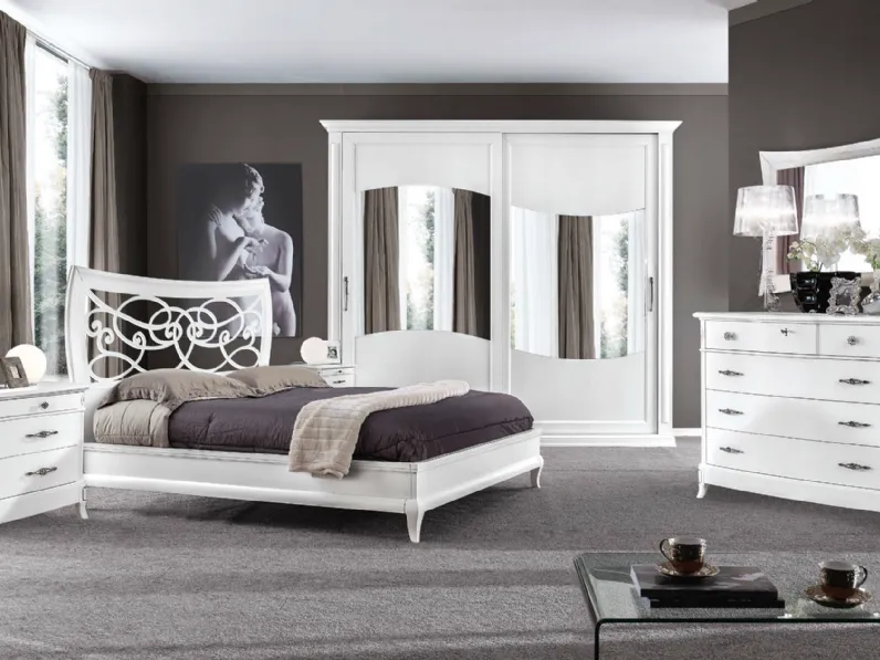 Letto in legno laccato bianco con traforo Alba 01 di Euromobili