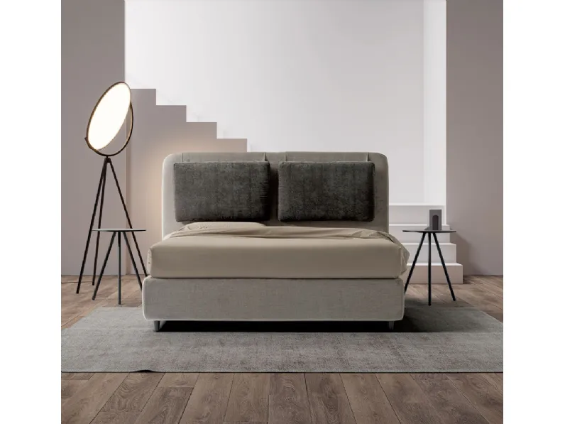 Letto con testiera in tessuto imbottito Alberese di Nefi Italia