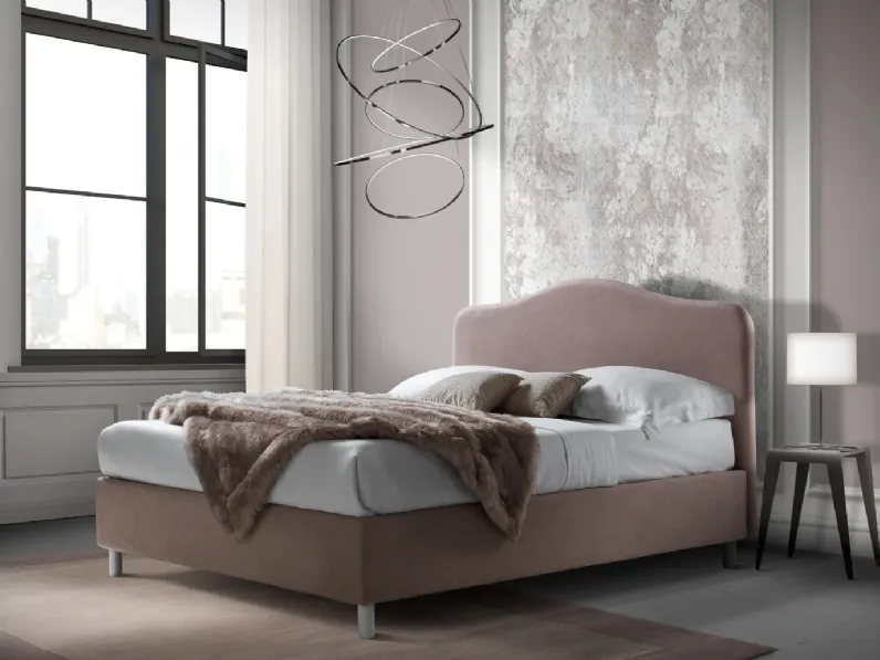 Letto in tessuto con testiera sagomata Lipari di Artigianaletti