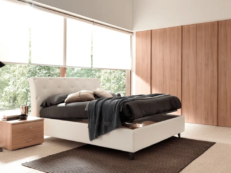 Letto imbottito con testiera trapuntata e contenitore Astro di Felver