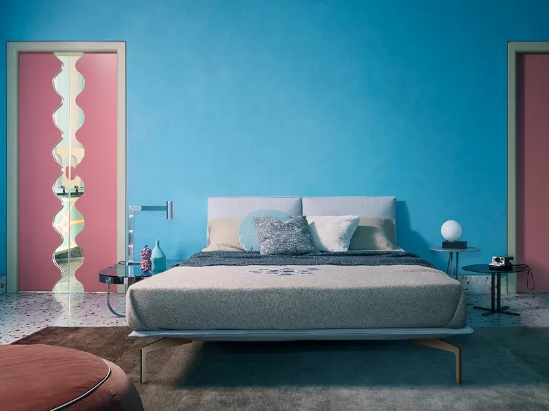 Letto con testiera imbottita Avant-Après di Saba