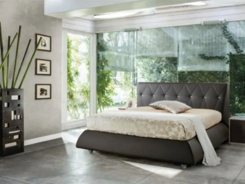 Letto in ecopelle Amaya di Baiardi