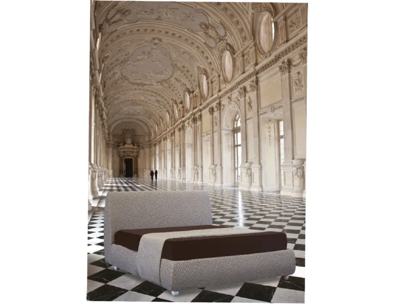 Letto imbottito con testiera Cesar di Baiardi