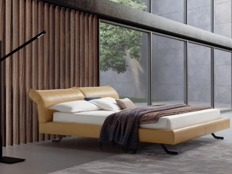 Letto Banksy in pelle di Alpa Salotti