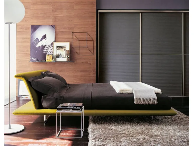 Letto matrimoniale di design Siena di B&B Italia