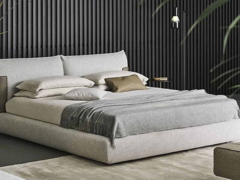 Letto in tessuto imbottito con testiera e box contenitore Blend di Bonaldo