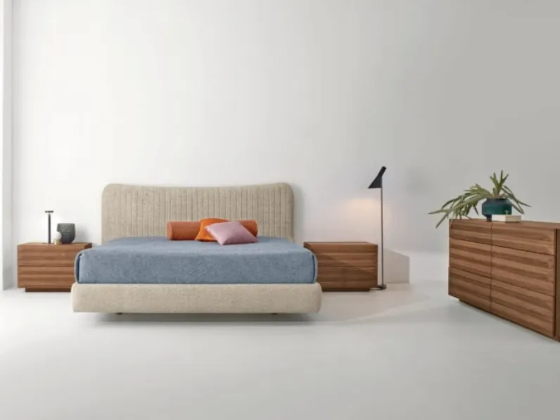 Letto Butterfly Fluttuante in tessuto imbottito di Modesign