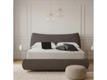 Il letto Calliope di Rinaldi Group è un esempio di design elegante.
