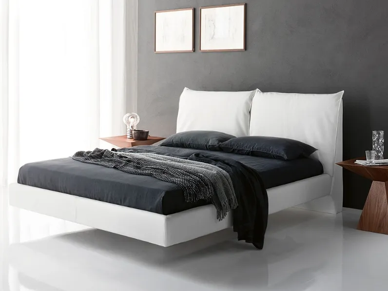 Letto in ecopelle con testiera imbottita Lukas di Cattelan Italia