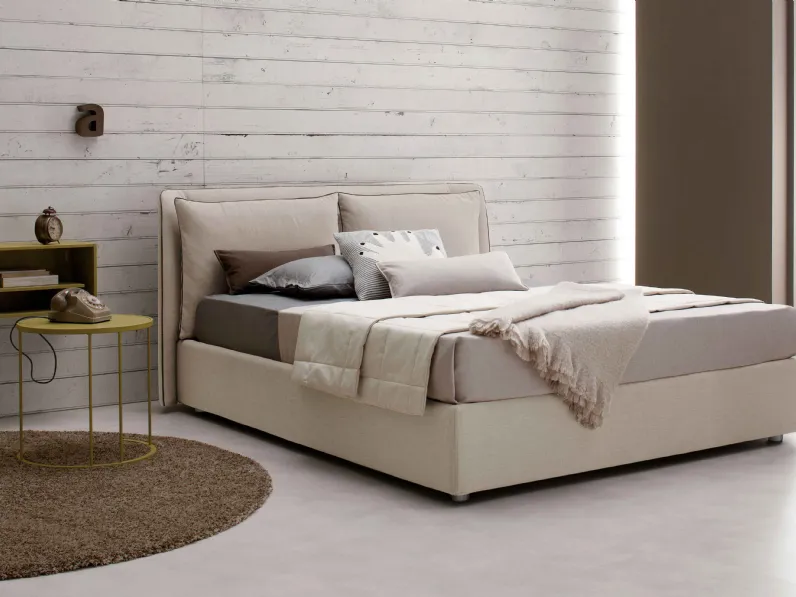 Letto in tessuto Chantal con box contenitore di Spagnol Salotti