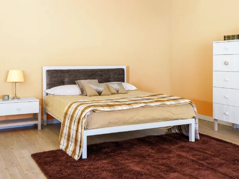 Letto matrimoniale in legno con testiera imbottita Cobalto di Callesella