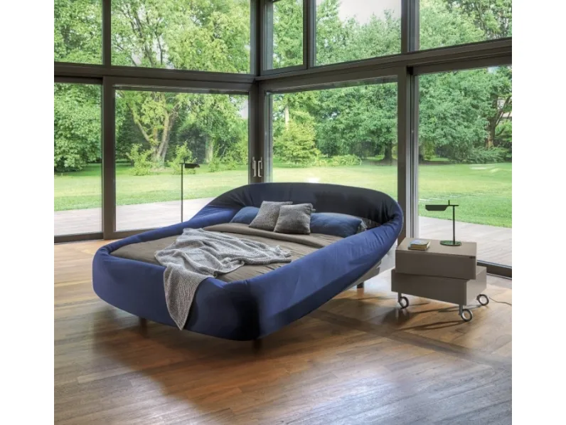 Letto imbottito Colletto 1800 di Lago