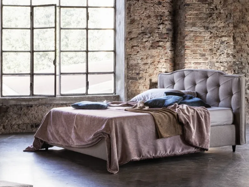 Letto con testiera trapuntata Moon di Confortplus