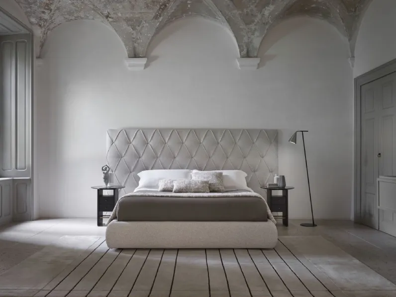 Letto con testiera Ivonne di Conte