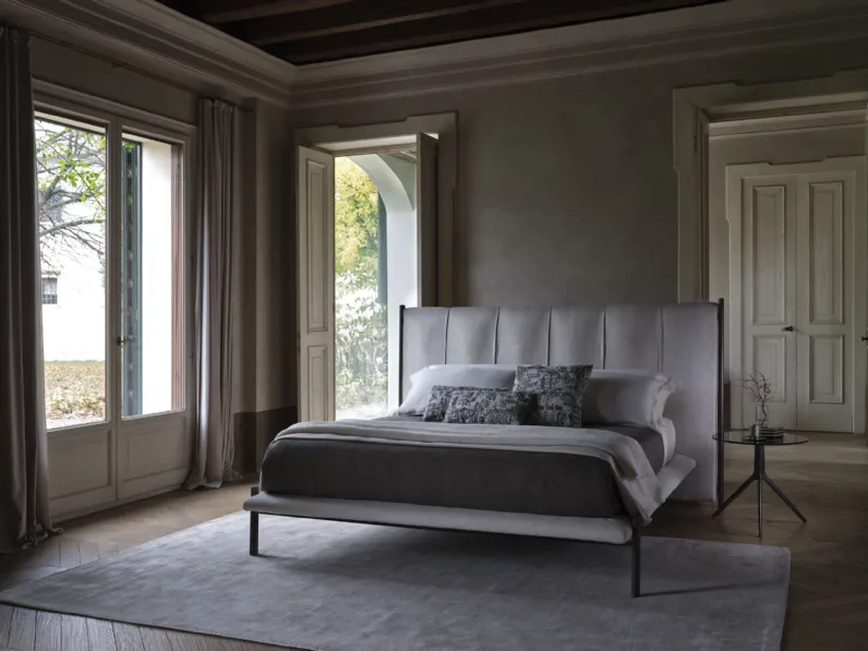 Letto Levante in tessuto di Conte