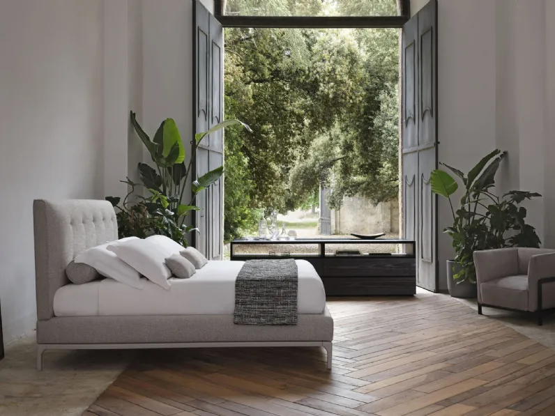 Letto matrimoniale con testiera trapuntata Mozart di Conte