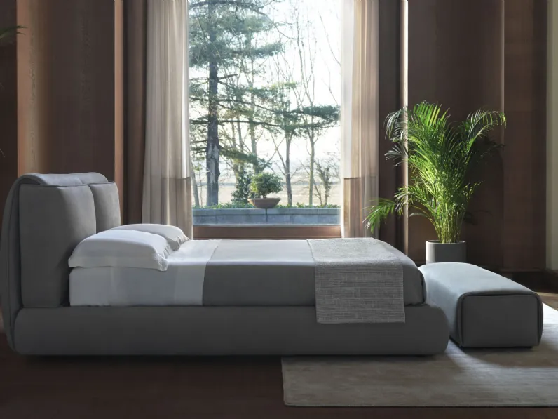 Letto in pelle Pillow di Conte