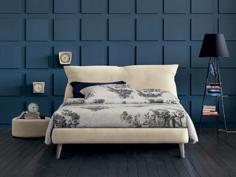 Letto in tessuto imbottito Dan di Oggioni