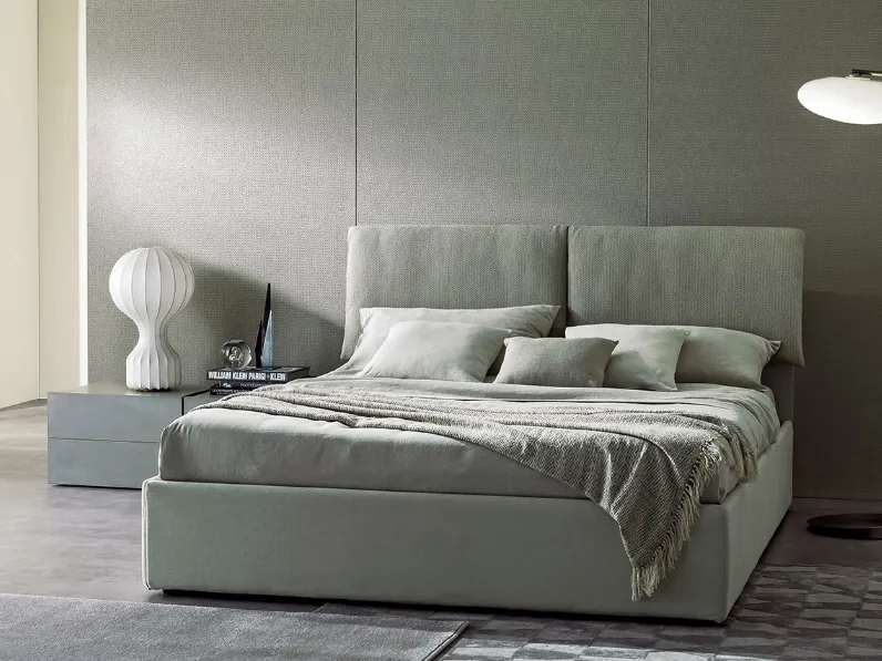 Letto in tessuto imbottito con contenitore Kest di Essedue