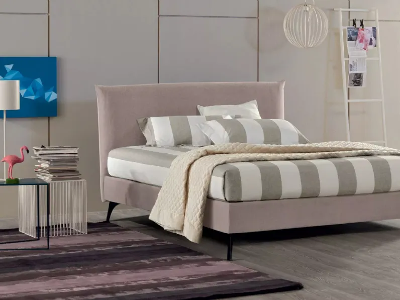 Letto in tessuto Fanny di Oggioni