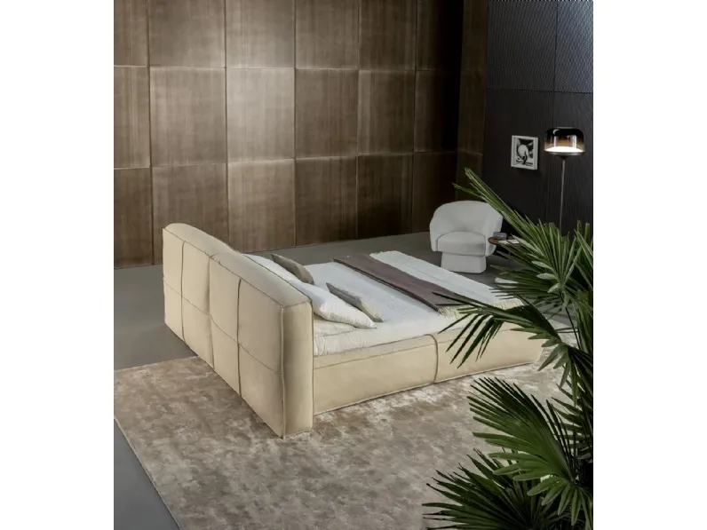 Letto Fluff in pelle di Bonaldo