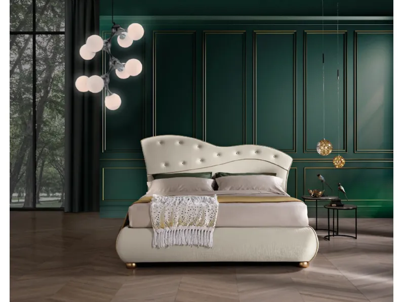 Letto imbottito con testiera sagomata e trapuntata Fly di Artigianaletti