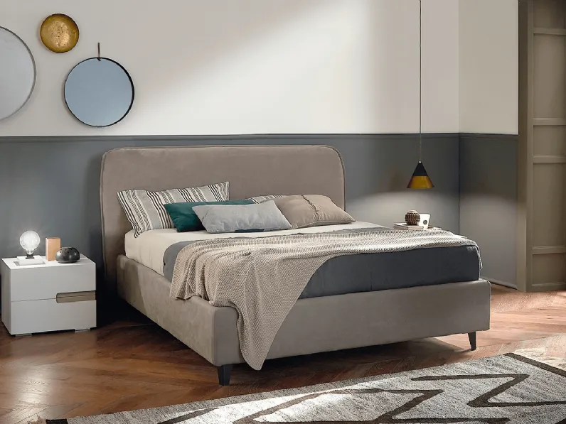Letto in velluto con testiera arrotondata Gemini di Felver