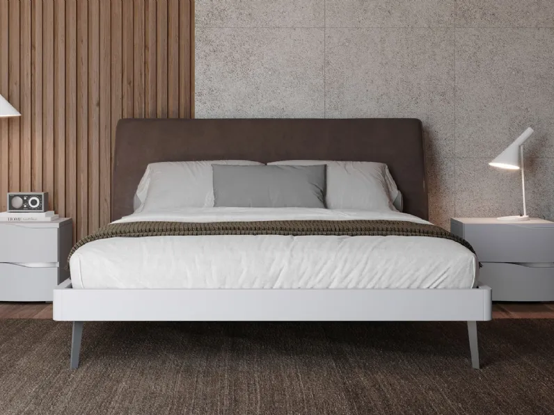 Letto Narciso in laccato opaco con testiera in ecopelle di Giessegi