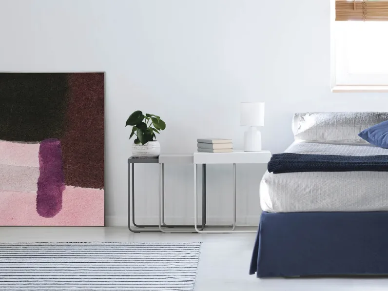 Letto Haiti mantovana in tessuto con contenitore di Milano Bedding