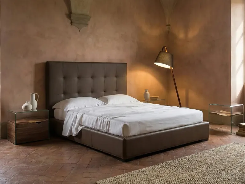 Letto con testiera alta Grenada High di Horm