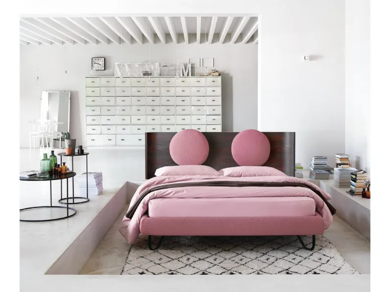 Letto Hugh One con testiera in Noce di Noctis