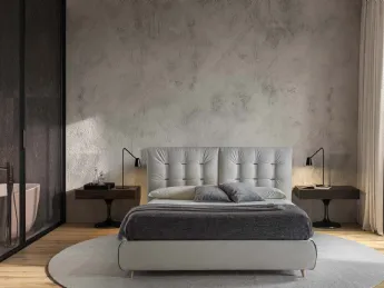 Il letto imbottito Icaro di Crippa Salotti offre un design moderno e un comfort eccezionale.