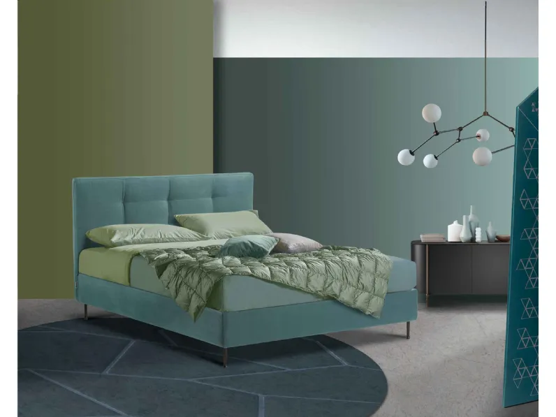 Letto Iris con testiera trapuntata di Lettissimi