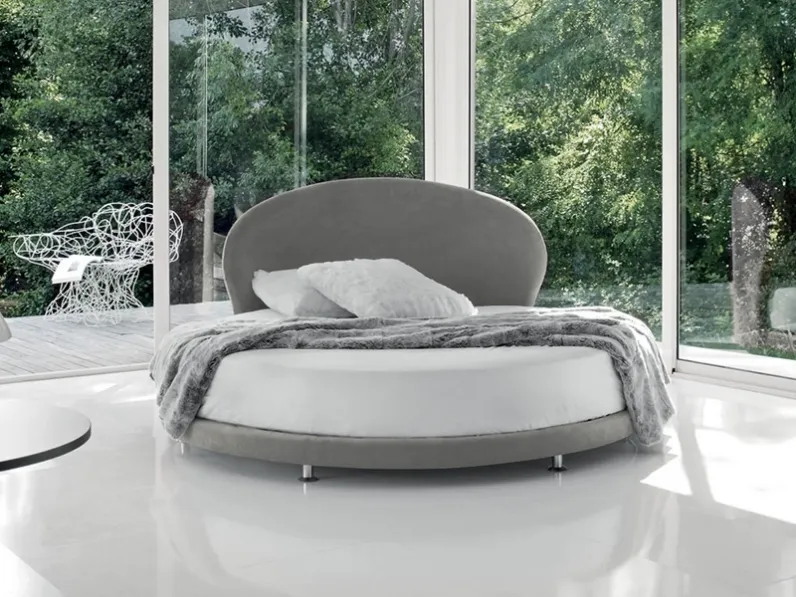 Letto rotondo di design in tessuto Kaleido di Rigosalotti
