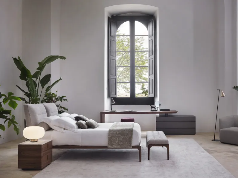 Letto con testiera Kensington di Conte
