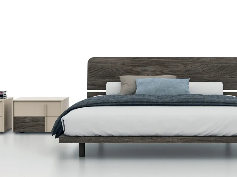 Letto matrimoniale con testiera Maggi di Tagliabue Mobili